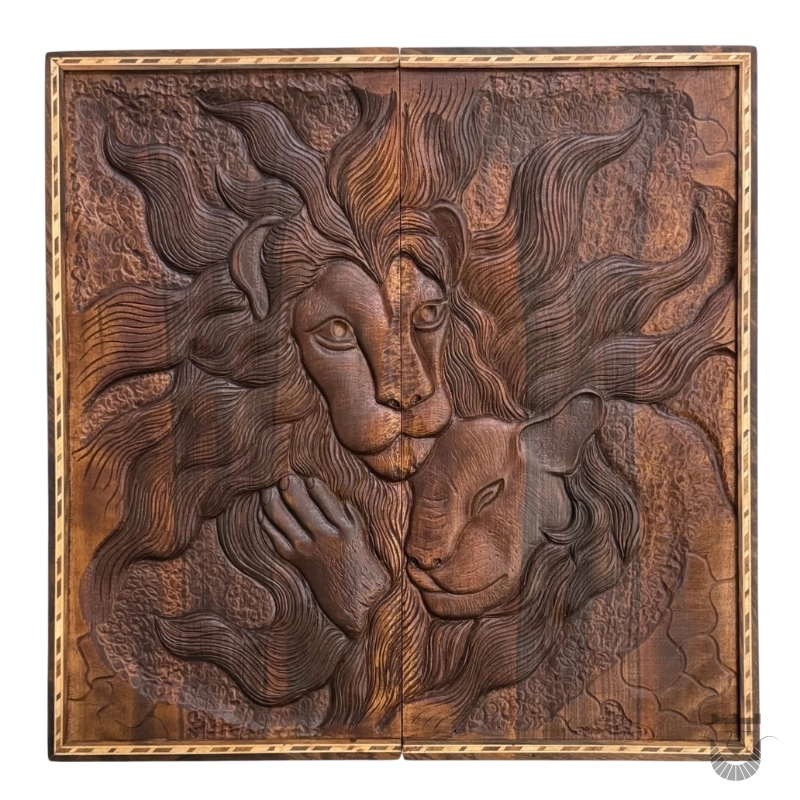 Persian Lion Backgammon Board: Intricate Carved Design