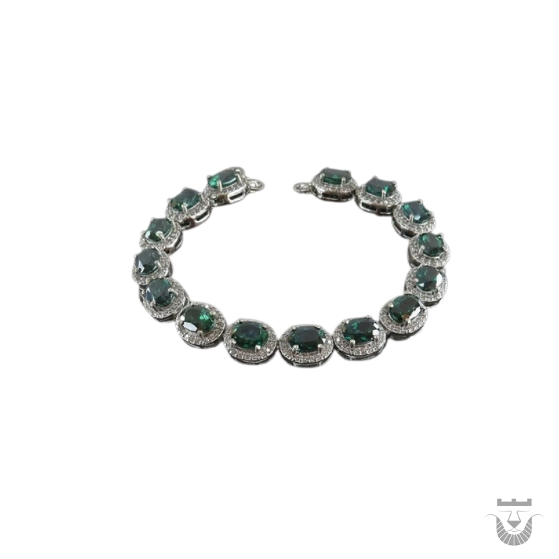 Luxurious Silver Topaz Persian Bracelet: A Must-Have for Women