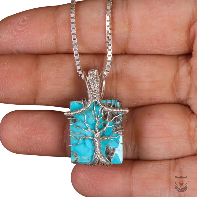 Persian Necklace: Exquisite Handcrafted Turquoise
