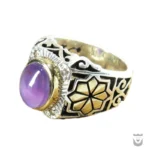 Luxurious Persian Handmade Ring: Yemeni Light Purple Agate Silver